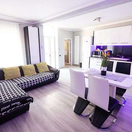 Appartamento Whitehouse Arad Esterno foto